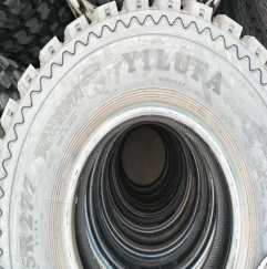 1100R20 Double-deck Truck Tyre