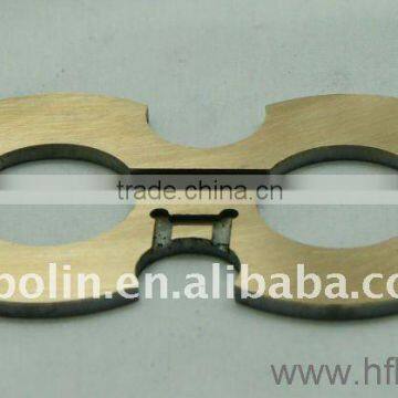 Bimetal friction plate for gear pump