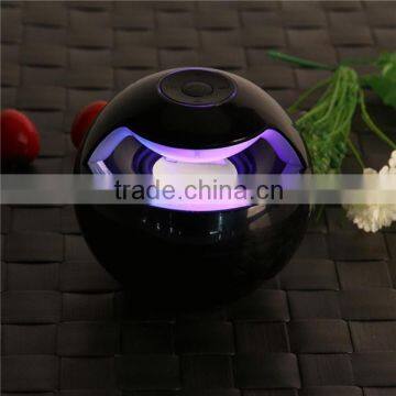 New Design Wireless Christmas Ball LED Speaker Bluetooth for Computer,Home Theatre,Mobile Phone