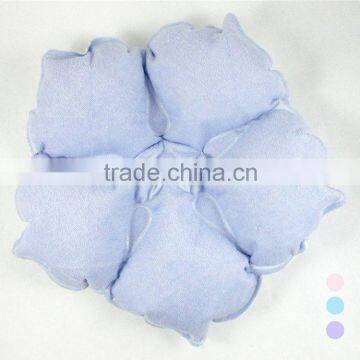 blue comfortable flower shape pvc inflatable bath pillow