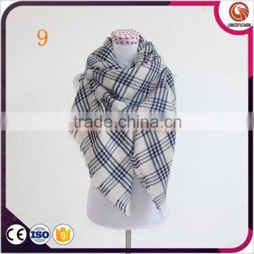 Wholesale Women Scarves Tartan Blanket Blanket Plaid Shawl Scarf photo-3