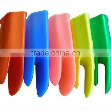 Silicone baking glove