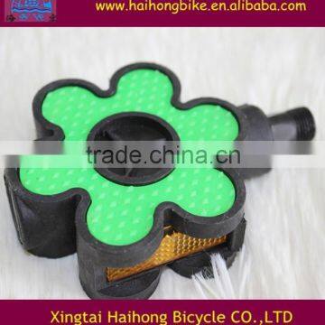 Pink Color Bike Pedals by Hebei Manufacture
