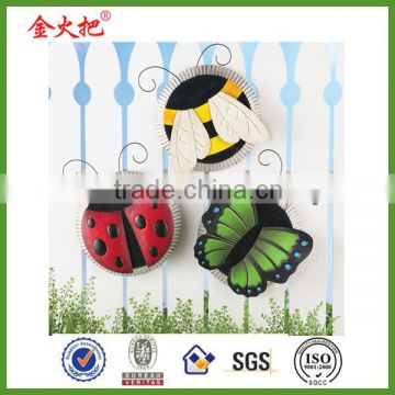 ladybug butterfly bumblebee bottle cap bugs fence decor