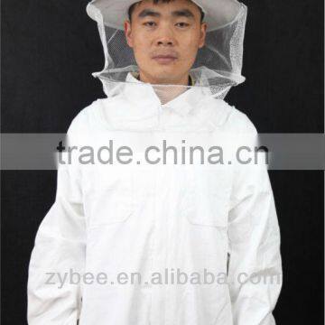 durable bee suit for beekeeper