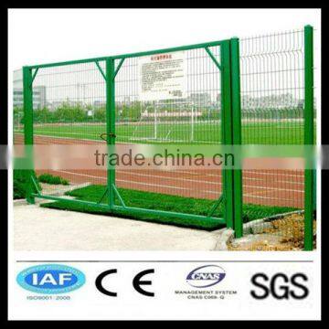 Reliable fence barrier gate