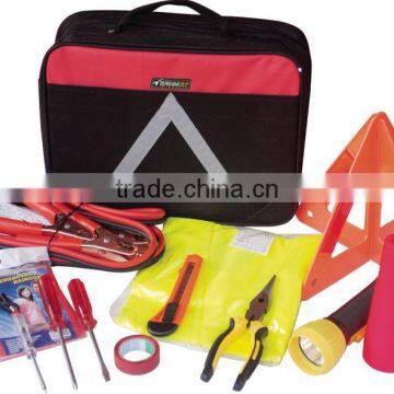 CAR EMERGENCY KITS