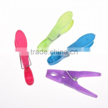 New productive plastic clothes pegs set