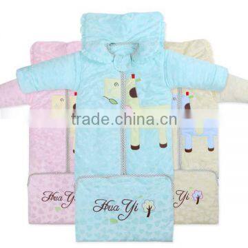 Cute giraffe embroidery baby sleeping bag 2017 spring new style newborn quilt