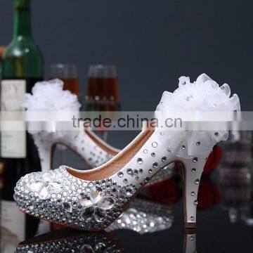 C71582A flower design white crystal and red wedding shoes