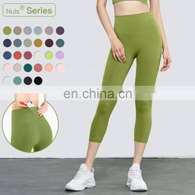 Yoga Capri Leggings With Back Pocket Custom Four Way Stretch Women Quick Dry Sports Pants