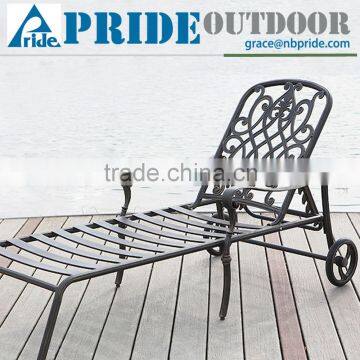 Outdoor Classic Beach Lounge Design Sofa Hollow Cast Aluminum Chaise Lounge Sofa