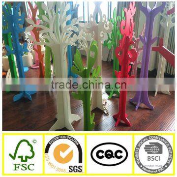 Hot Sale Wooden Clothes Hanger Stand Tree Shape MDF Bedroom Clothes Hanger Stand