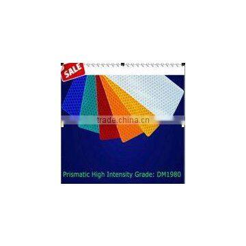 DM7600 High Intensity Prismatic (HIP) Reflective Sheeting