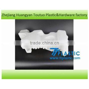 Truck Expansion Tank Coolant Reservoir Injection and Welding Mould Manufacturer photo-3