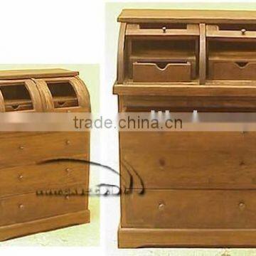 SMALL IBERIA CHEST