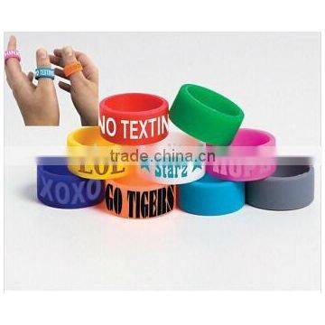 Fashionable custom food grade ring for business gift wedding souvenir