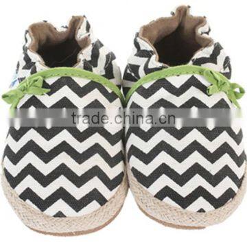 2016 soft sole canvas baby shoes