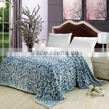 Double Layers Embossed Flannel Blanket With Sherpa Back photo-4