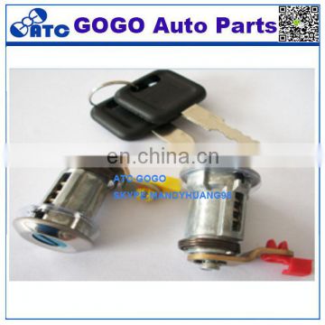 car door lock parts with key 8-94116826-0(R) 8-94116825-1(L) for I SUZU KB21/26/41