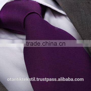 Purple ,Silk tie, necktie, neck tie, corbata, gravate, krawatte, cravatta, fashion tie