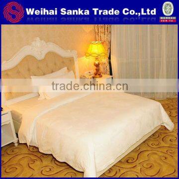 hotel bed linen