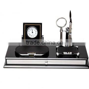 Luxury New Style Arabia Saudi Office Desk Wooden Calendar Desk Business Wooden Calendar photo-2