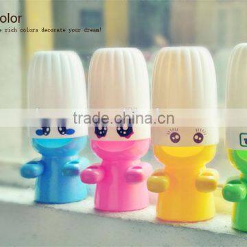 Popular Creative plastic toothbrush toothpaste holder