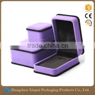 China custom gift packaging velvet jewelry ring box