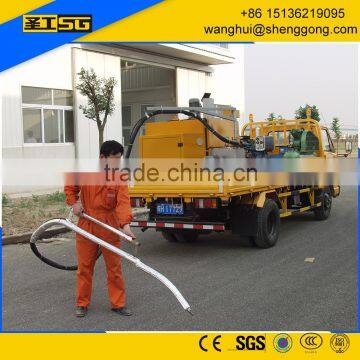 Pull-Type Asphalt Pavement Crack Filling Equipment for Road Maintenance