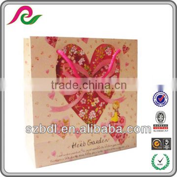 2016 Fashion promotional lovely wedding gift paper bags distributor