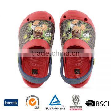 2016 popular design in good price cartoon painting anti slip lovely boys garden shoes size 9