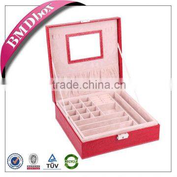 luxury faux leather lockable jewelry display case