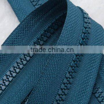 2016 High Quality Plastic Zipper photo-4