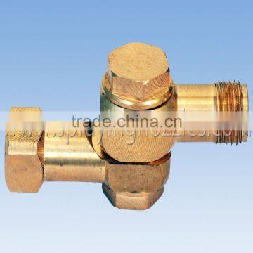 brass rotating connector for nozzle