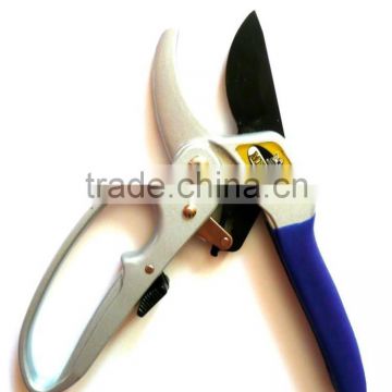 sharpening garden ratchet pruning shears