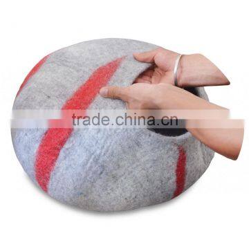 Cheap Handmade Wool Felt Pet Bed in China photo-3