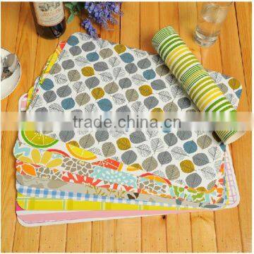 Plastic dish placemat