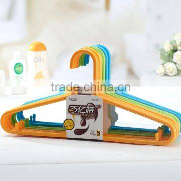 Cheap Wholesale Plastic Hangers For Clothes