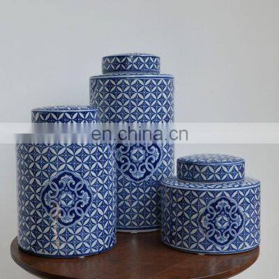 Antique chinese blue and white decorative storage porcelain ceramic jar set