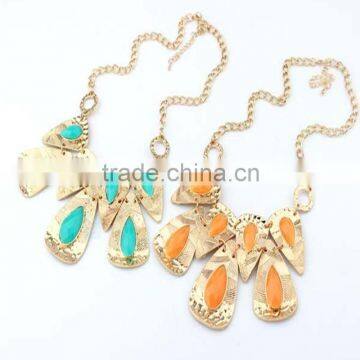 Charming Metal Top Grade Crystal Female Big Chunky Necklace Wholesale photo-4
