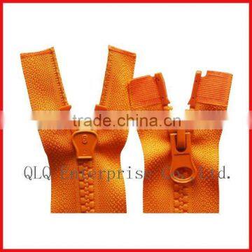 two way open-end Plastic Zipper