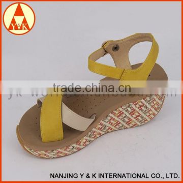 Wholesale new design comfortable fashion flat shoe