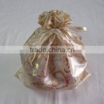 pretty custom wedding cosmetic gift bag with ribbon