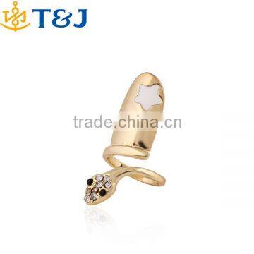 >>>2015 New Hot Sale Women Nails Rings European Style Popular Stylish Crystal Snake Nail Ring