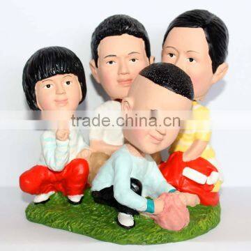 New Design 4 Person of Whole Family Bobblehead On Vacation