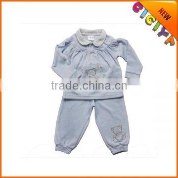 Wholesale custom born baby pajamas velvet boutique clothing sets