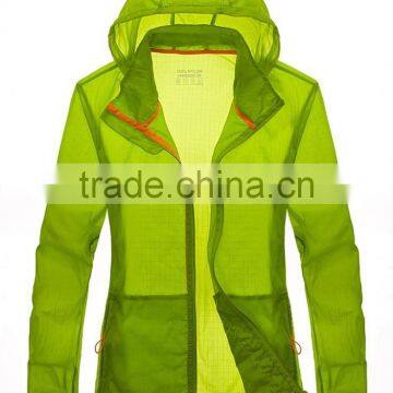Quick Dry Hooded Lightweight Windbreaker Travel Jacket with bag