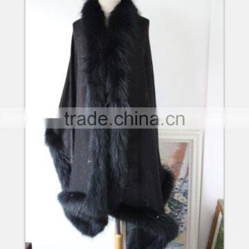 High quality classic design wool shawl with raccoon fur trim