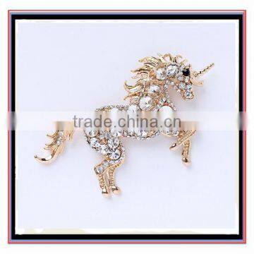 New Design Fashion Crystal Pearl Horse Shaped Brooch Bridesmaid Jewelry